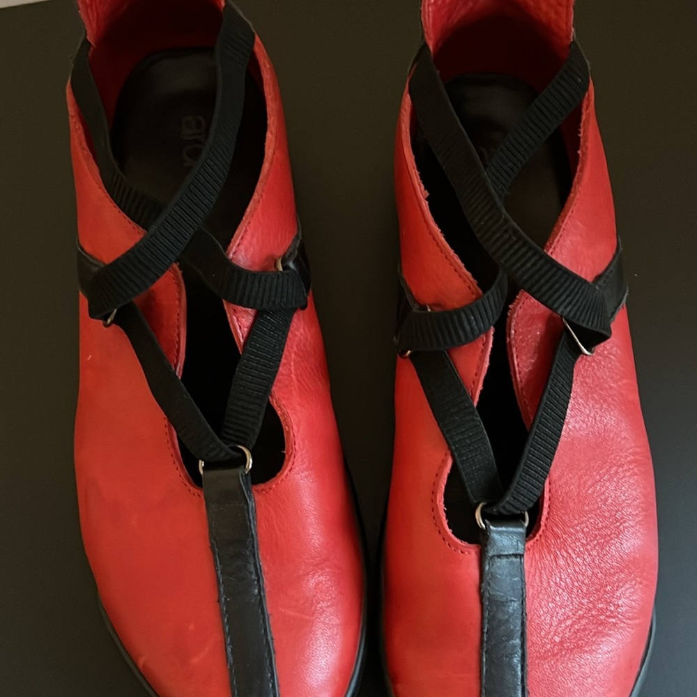 Arche red and black size 8 ballerina flats - Picture 3 of 7